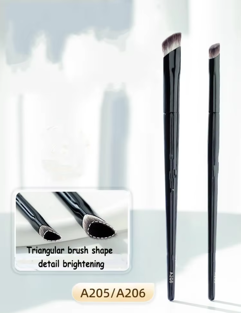 Triangle Makeup Brush Conceale - Beauty Makeup Logo Design ulasan dan harga
